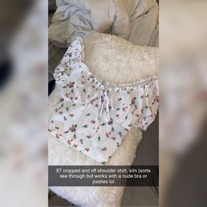 cute off-shoulder cropped top :)